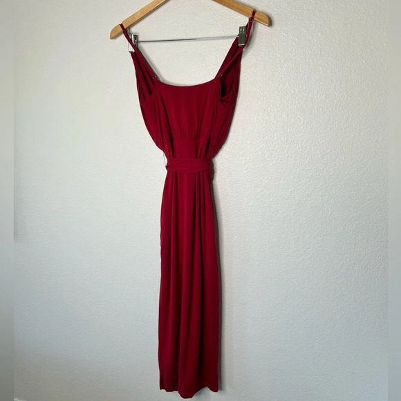 Privacy Please Magnolia Midi Dress in Burgundy - Picture 6 of 6